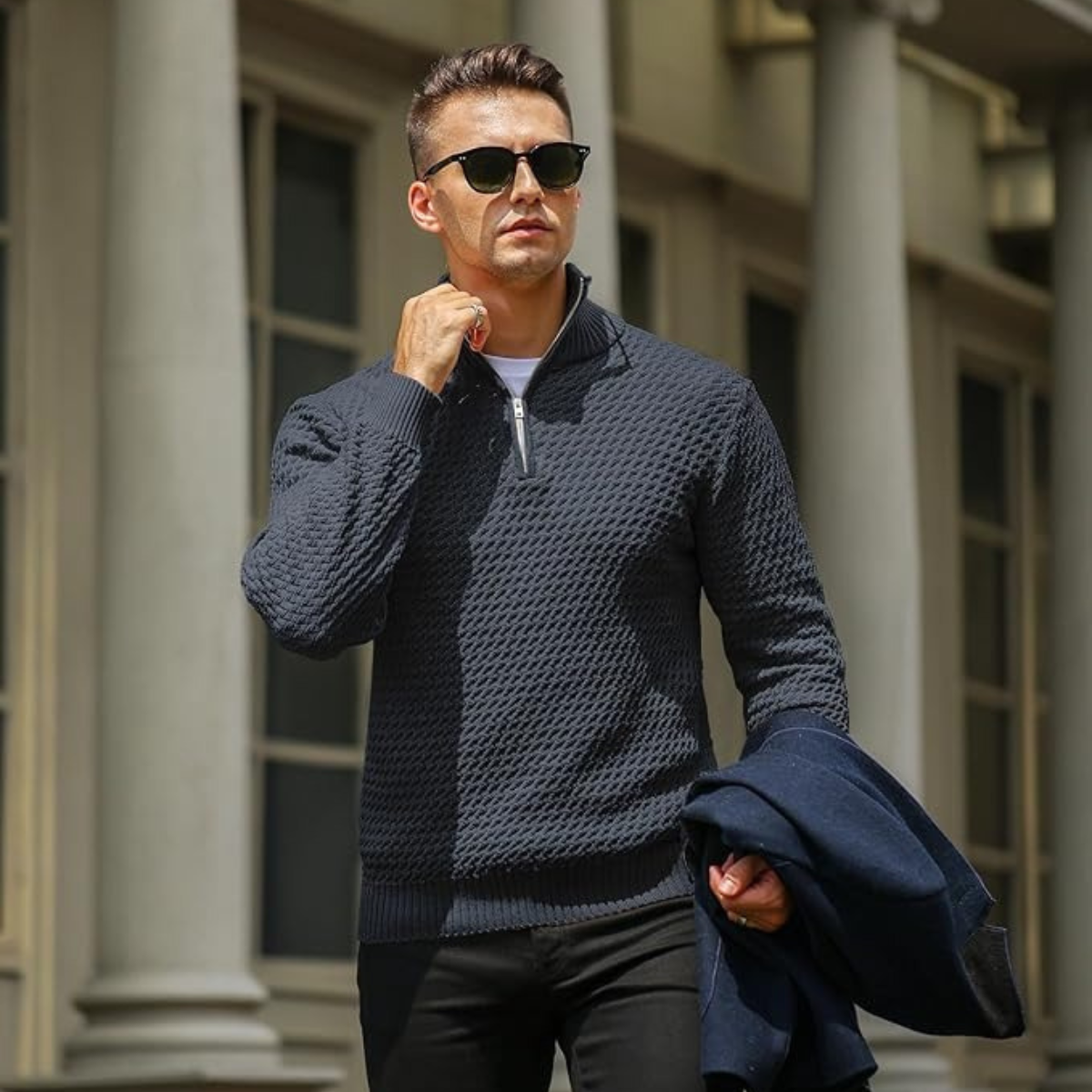 The Riviera Pull en maille tricotée de luxe pour homme à col quart zip