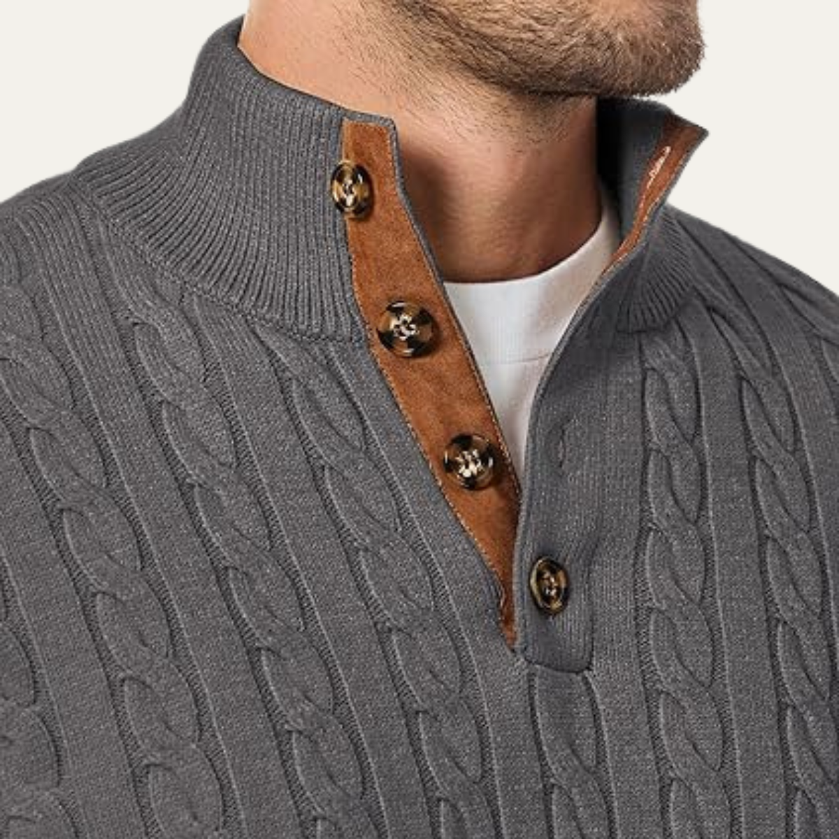 The Stamford – Pull homme col montant en maille torsadée