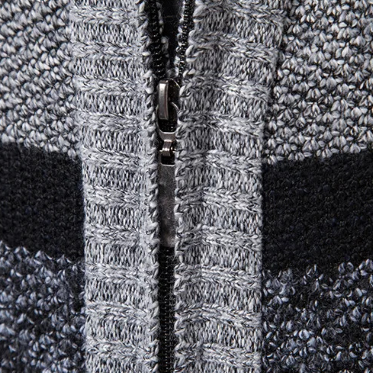 The Viareggio – Veste Tricotée Zippée à Rayures Homme