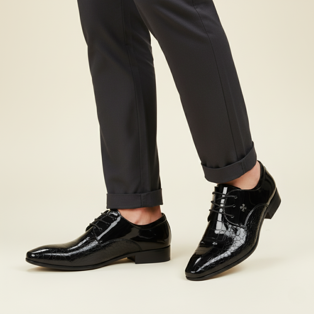 The Bardolino - Chaussures habillées pour homme en cuir verni brillant à bout pointu