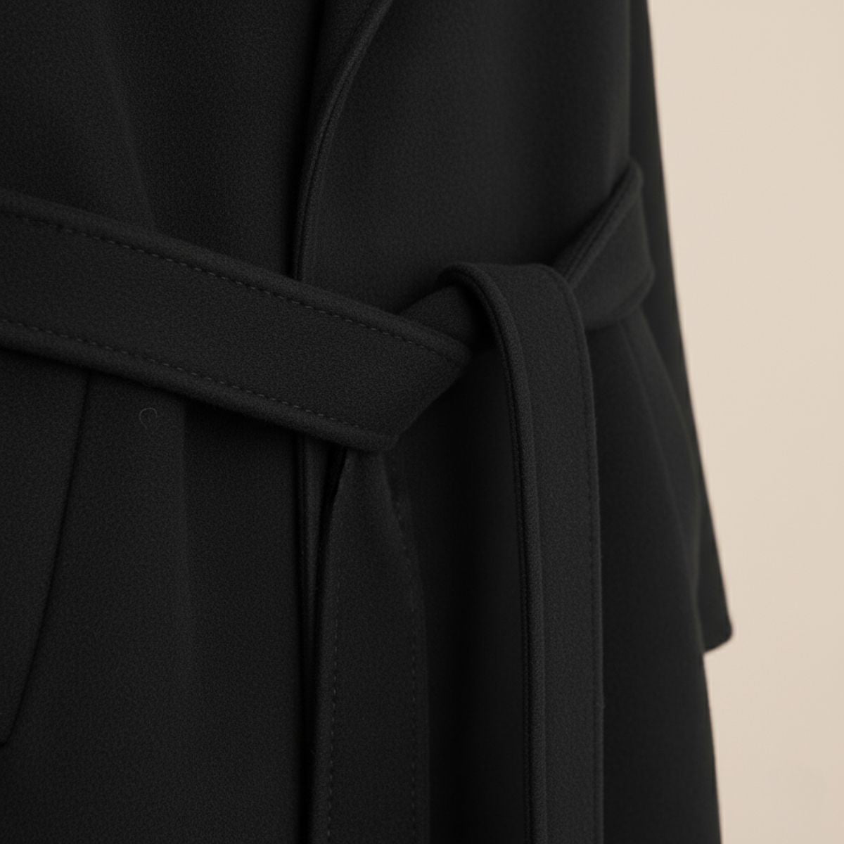 The Whitechapel - Manteau élégant en laine camel pour homme avec ceinture