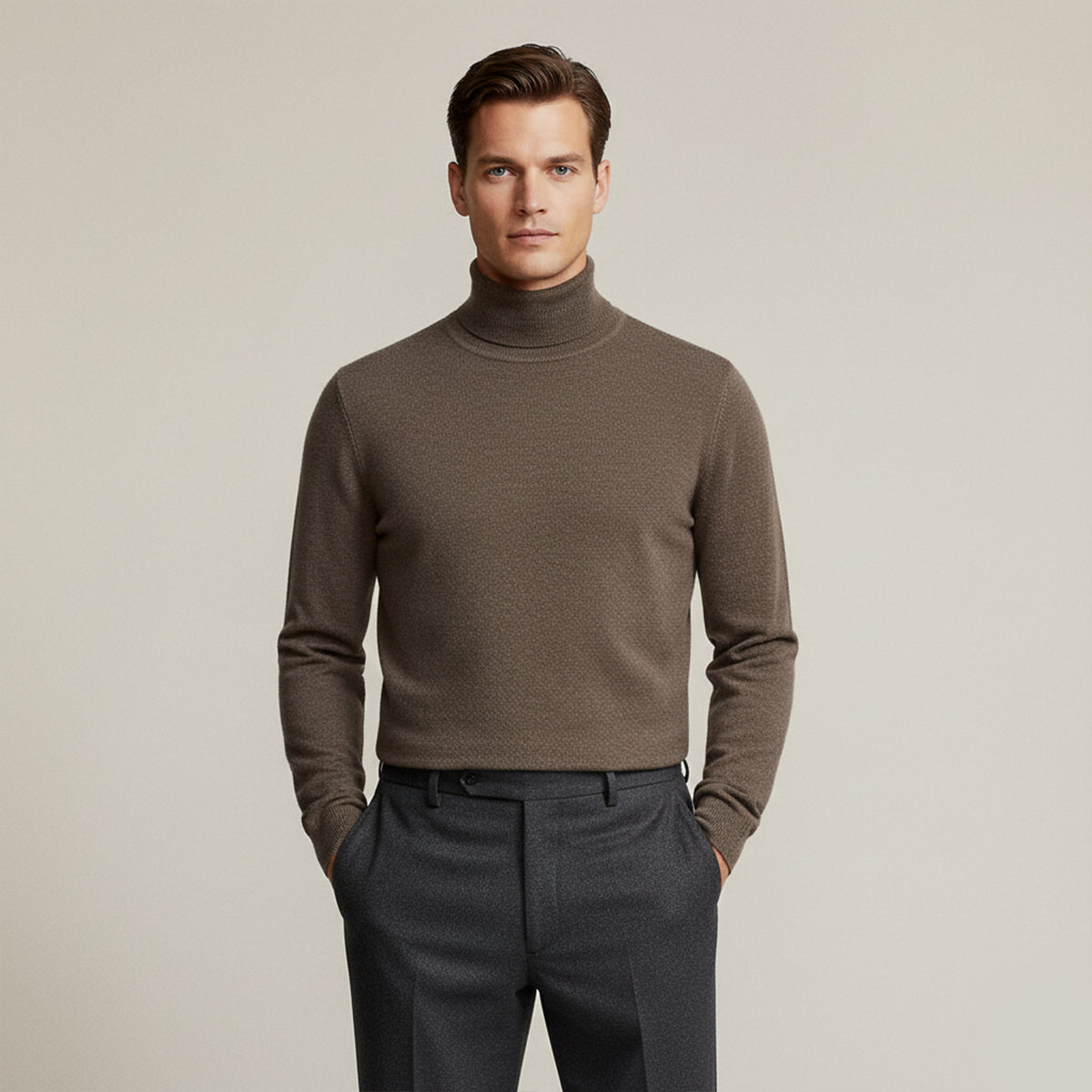 The Highclere - Col roulé en laine mérinos pour homme