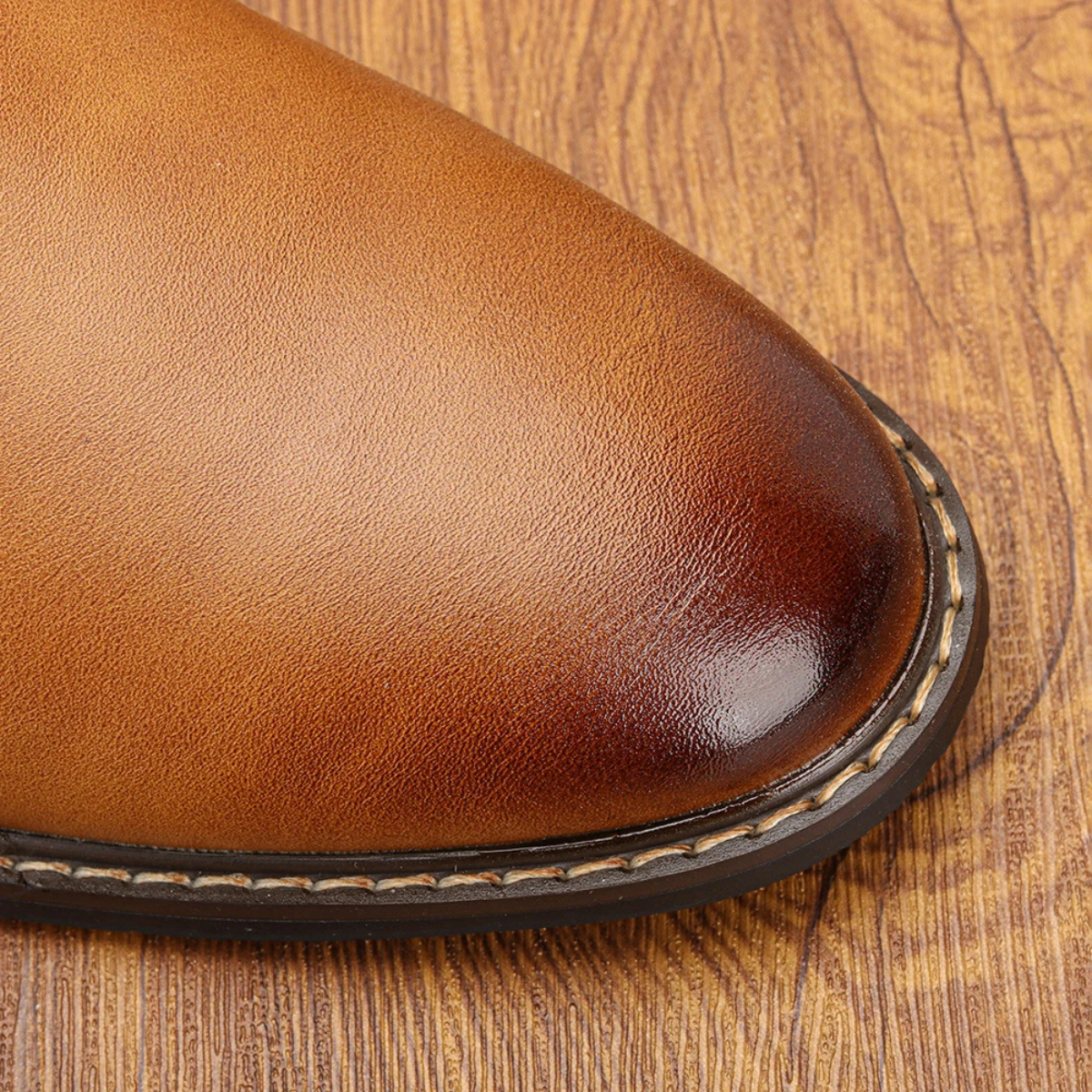 The Treviso Bottines Chelsea Classiques en Cuir à Enfiler pour Homme