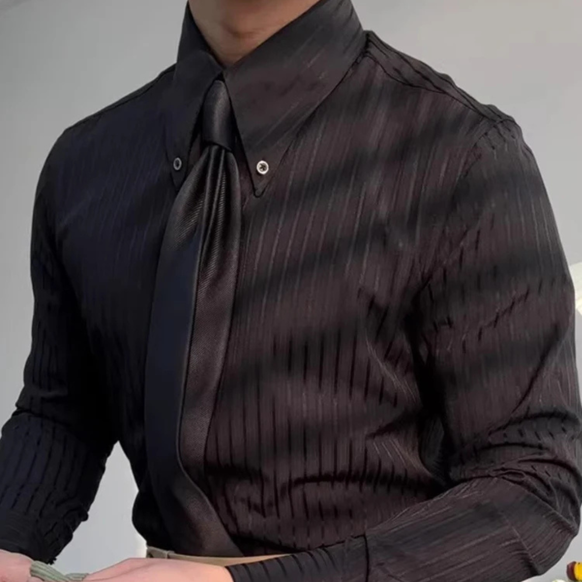 The Palermo - Chemise de Costume Formelle à Boutons Plissée Texturée pour Homme – Noir