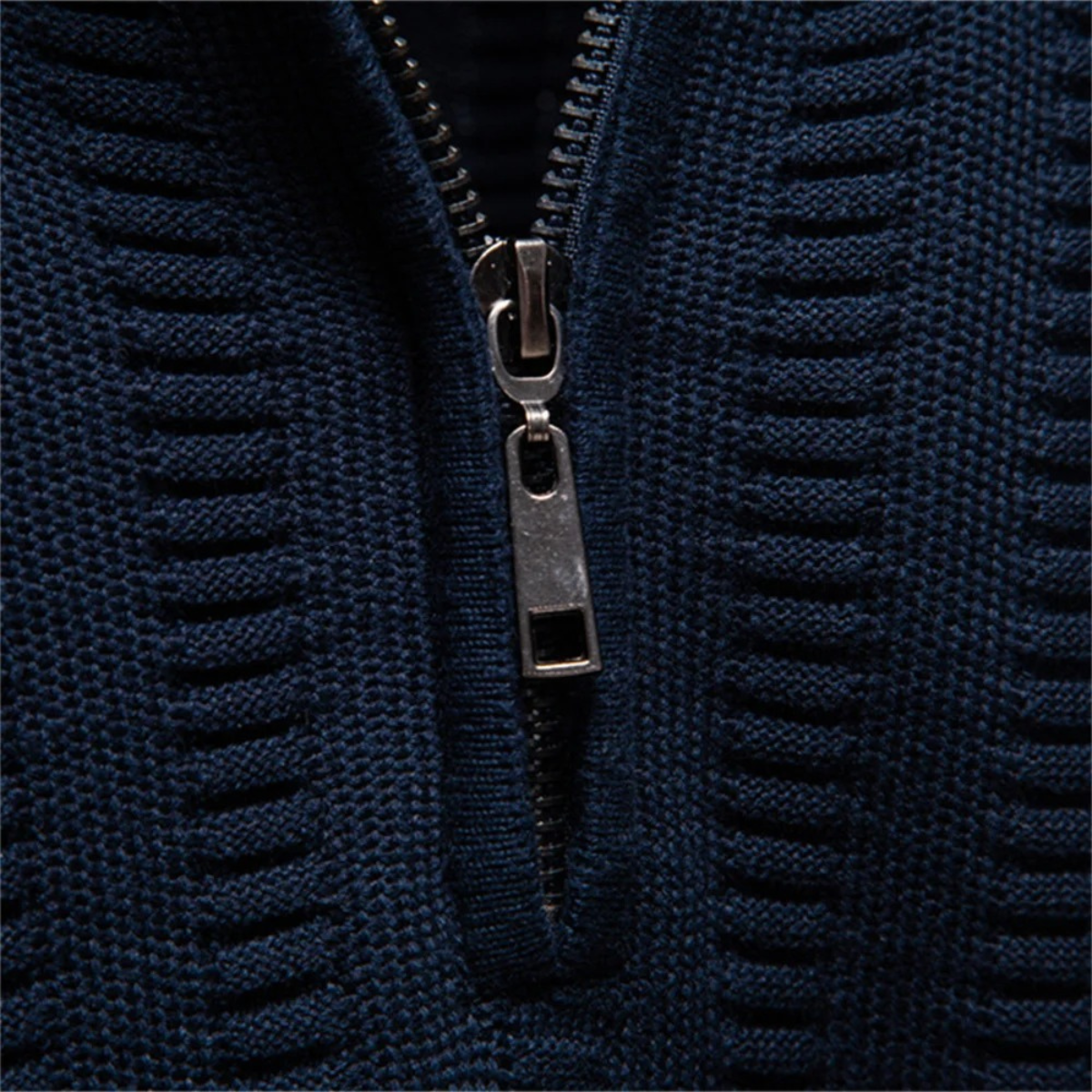 The Cotswold – Pull homme à col zippé en maille chaude