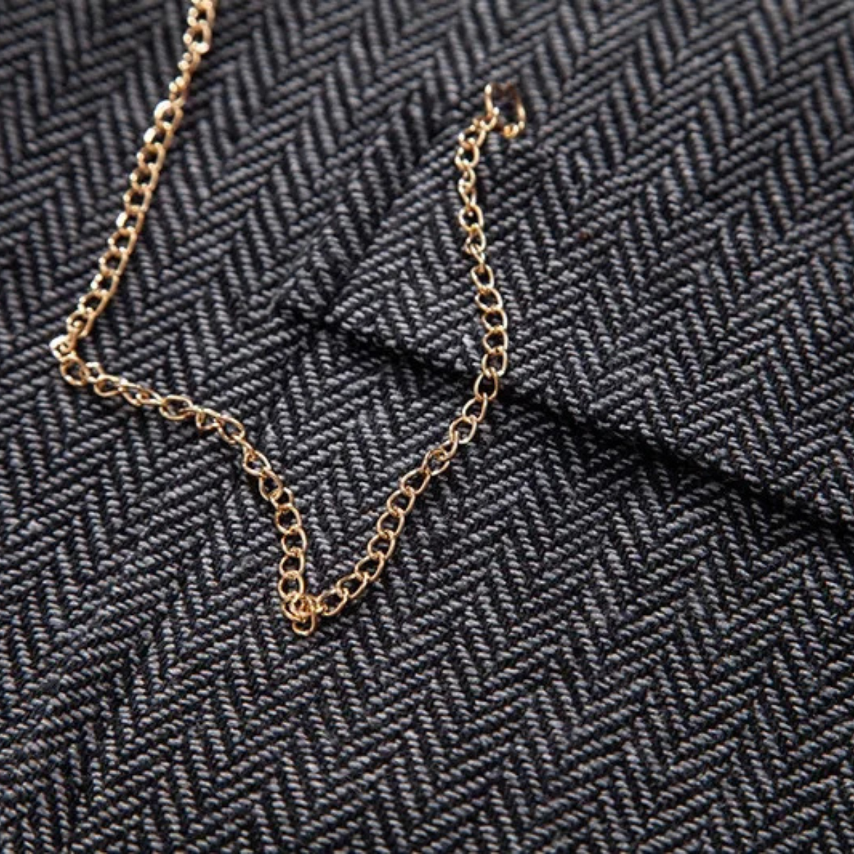 The Wallingford – Gilet Homme Sans Manches Laine Motif Chevrons Élégant