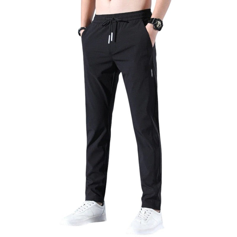 The Trento Pantalon de jogging léger à poches zippées pour homme