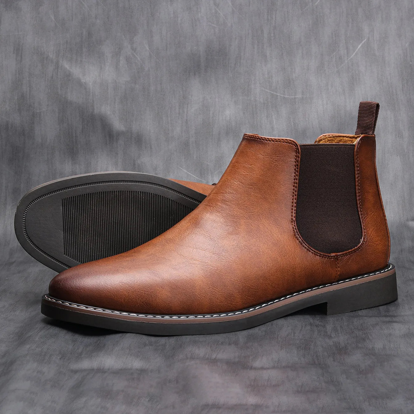 The Staffordshire Bottines Chelsea classiques en cuir pour hommes